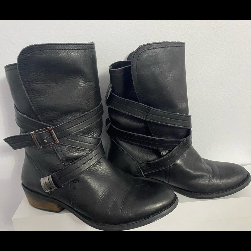 Skechers boots womens